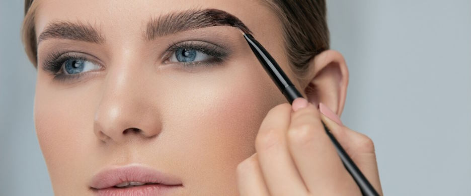 achieving the perfect bold brow